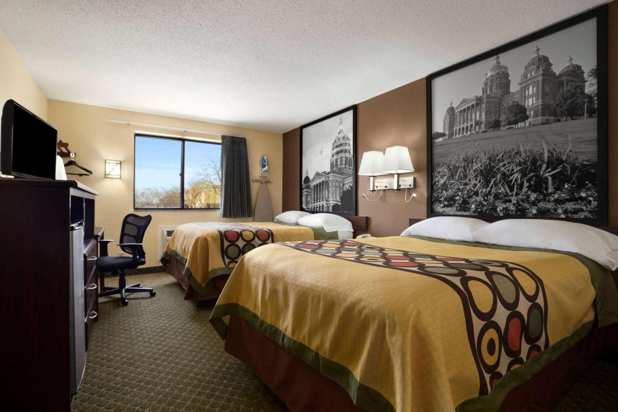 Hotel Super 8 By Wyndham Cedar Rapids Exterior foto